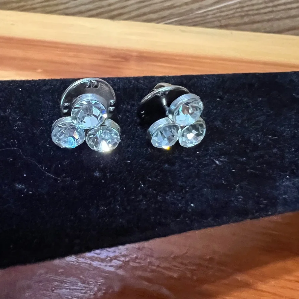 Vintage‎ Silver Tone Clear Rhinestone Cluster Lapel Pins Collar Studs Set of 2